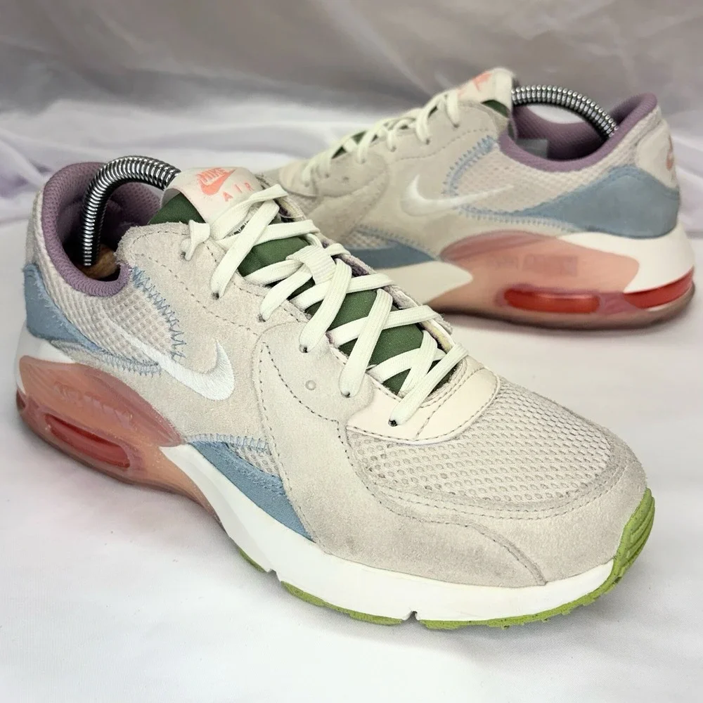Nike great preowned